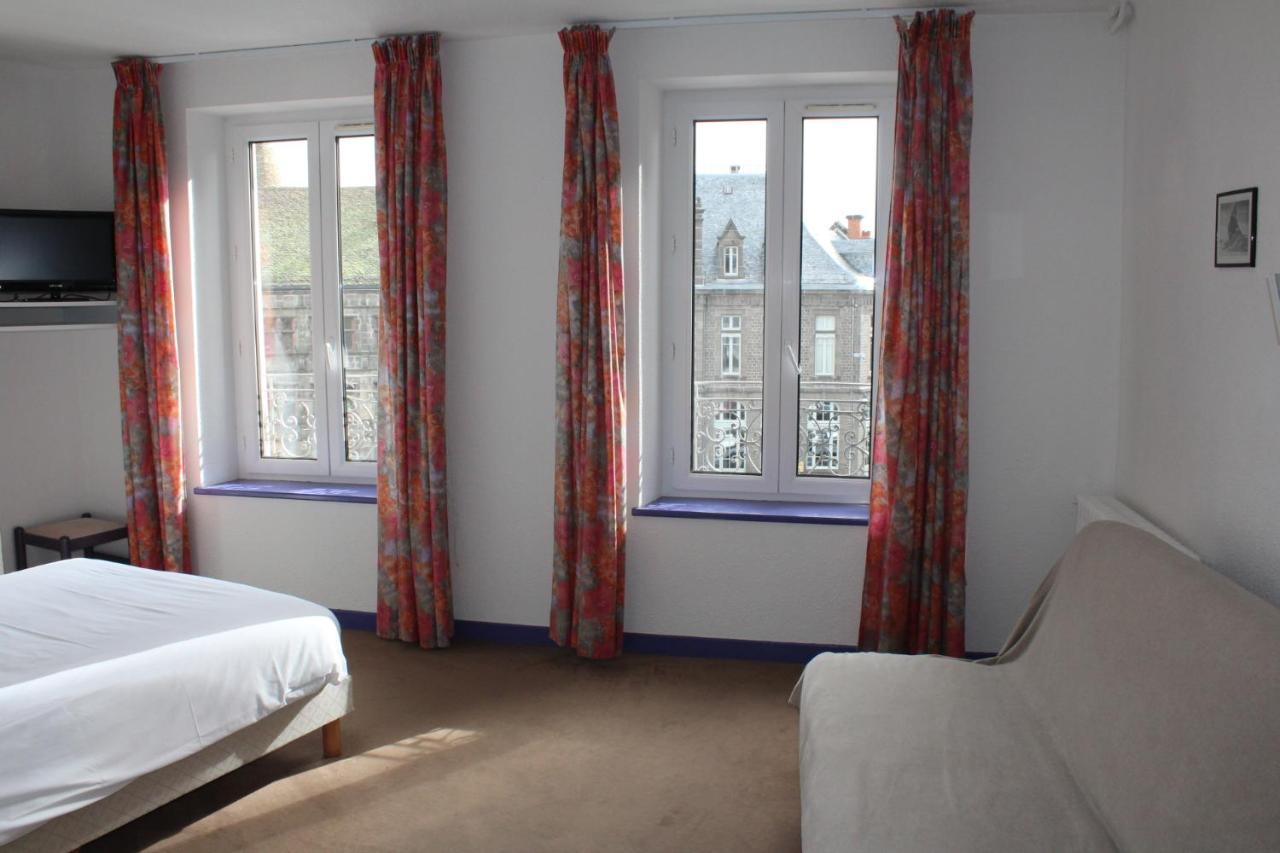 Hotel Des Roches Saint-Flour  Buitenkant foto