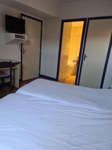Hotel Des Roches Saint-Flour  Buitenkant foto